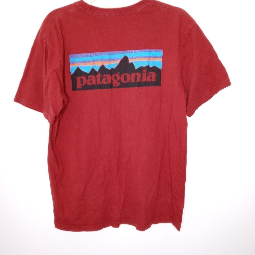 Patagonia rustic red tee size medium